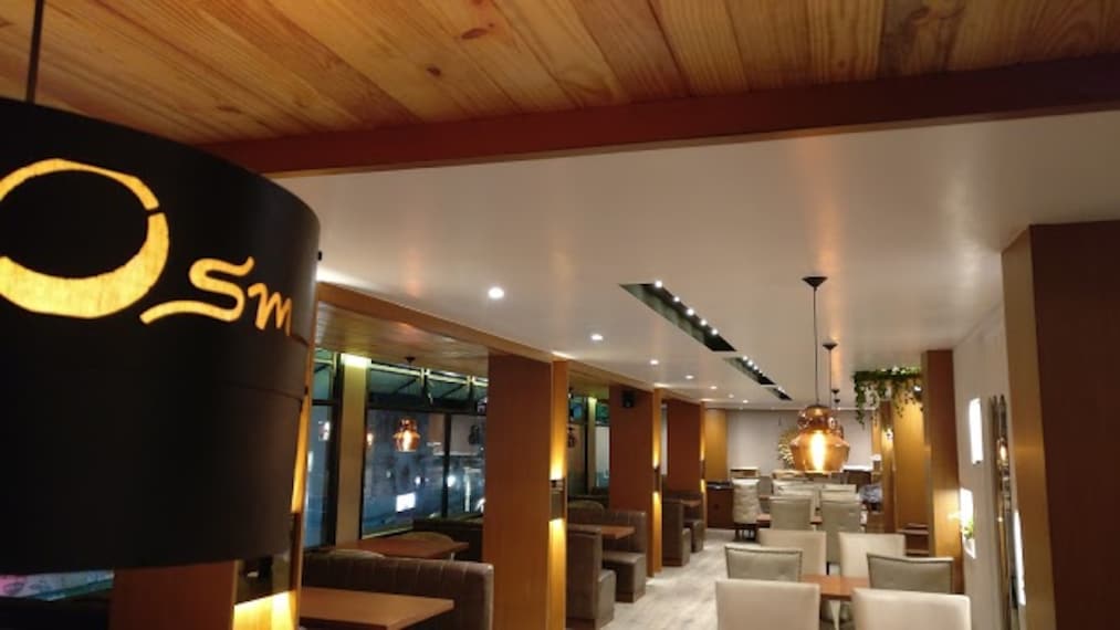 Osm Restro and Lounge_3